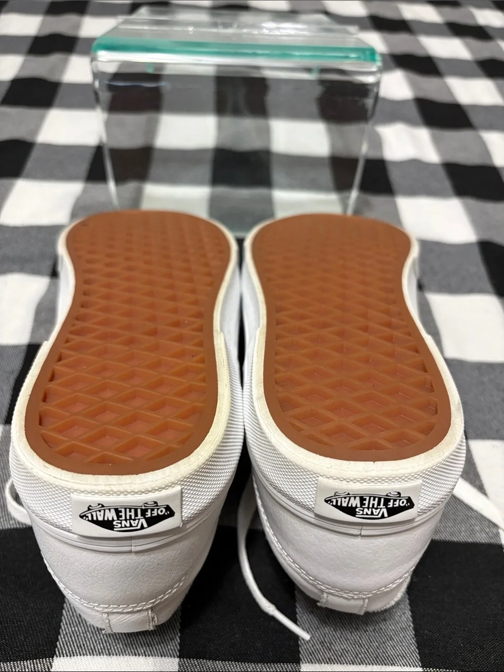 Vans White Leather Lace Up Sneaker Shoes  Women's Size 7 Terrycloth Lined